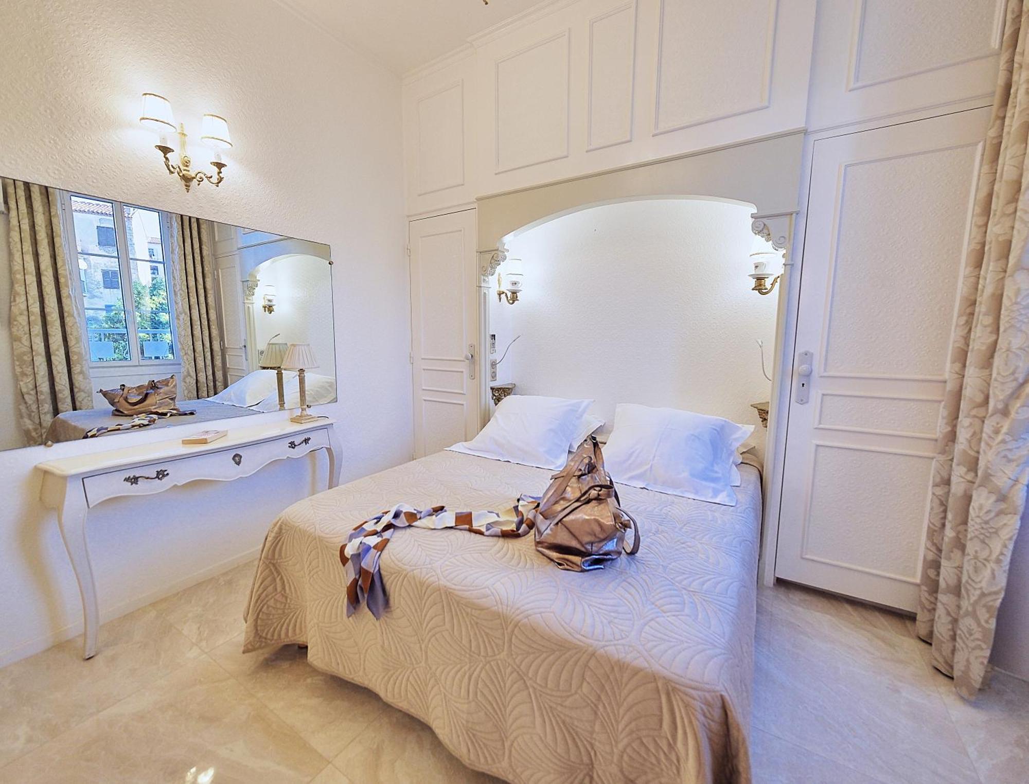 Le Magnolia Hotel Calvi  Eksteriør billede
